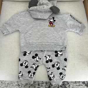 Disney baby Mickey Mouse outfit, 0-3 months